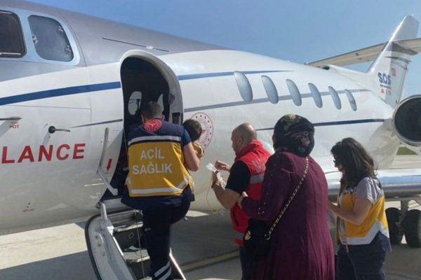 2 Yaşındaki Çocuk İçin Ambulans Uçak Havalandı: Karaciğer Yetmezliği Hayati Tehdit Oluşturdu